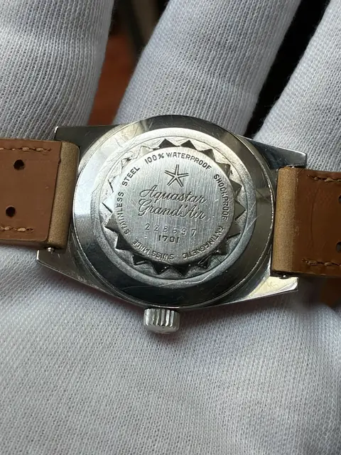 Reloj diver Duward Aquastar automático · foto 4