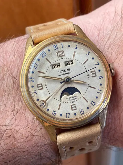 Novelio automático vintage fase lunar triple calendario