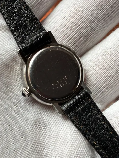 Reloj Baume & Mercier de dama de cuerda con números romanos · foto 2