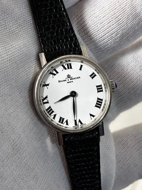 Reloj Baume & Mercier de dama de cuerda con números romanos · foto 3
