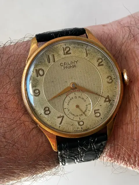 Reloj Cauny jumbo de cuerda de 39,90 mm bañado en oro
