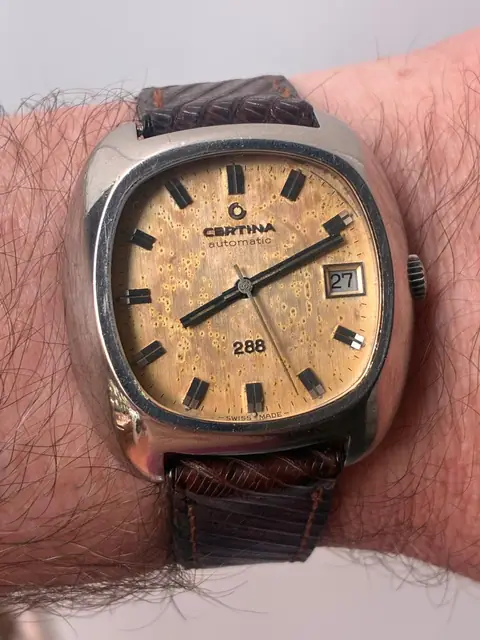Reloj Certina 288 vintage automático con esfera patinada