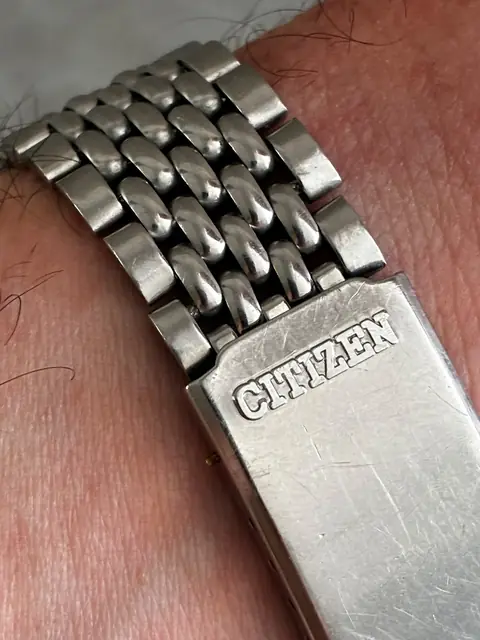 Reloj Citizen Alarm Date vintage de cuerda con alarma · foto 6