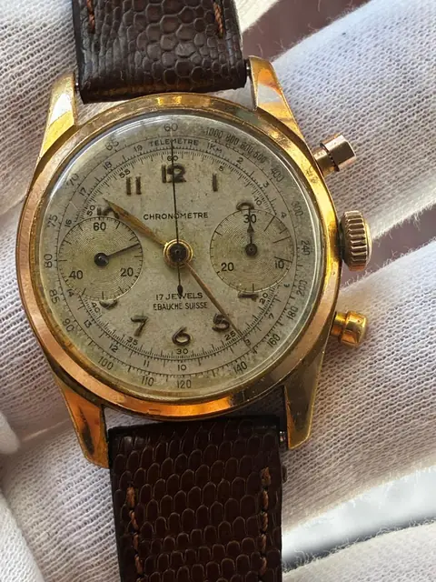Cronógrafo vintage de cuerda Chronometre con caja chapada en oro