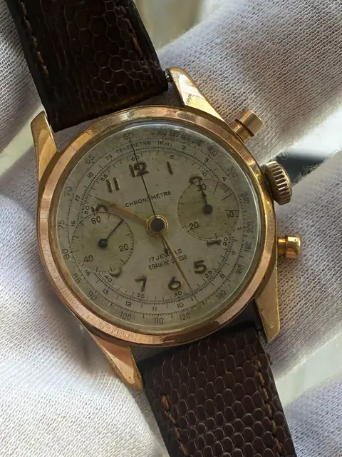 Cronógrafo vintage de cuerda Chronometre con caja chapada en oro · foto 2