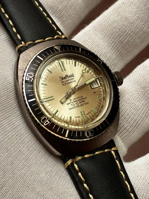 Reloj diver Sheffield automático con bisel giratorio · foto 5