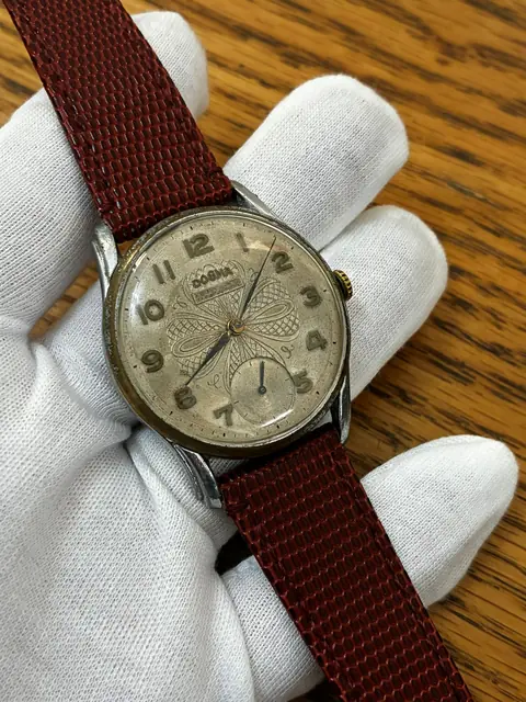 Reloj Dogma vintage de cuerda con esfera texturizada · foto 3