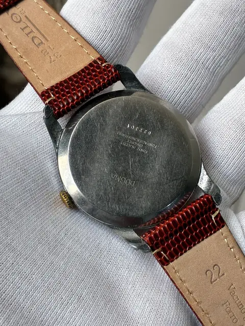 Reloj Dogma vintage de cuerda con esfera texturizada · foto 5