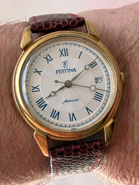 Reloj Festina automático ETA 2824-2 con esfera de números romanos