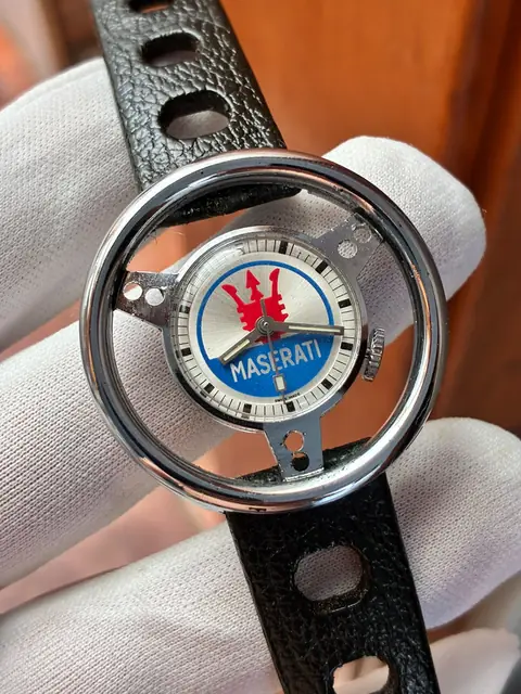 Reloj Maserati vintage de cuerda de antiguo stock años 70