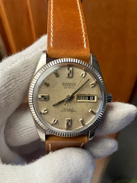 Reloj Miramar automático vintage bisel estriado