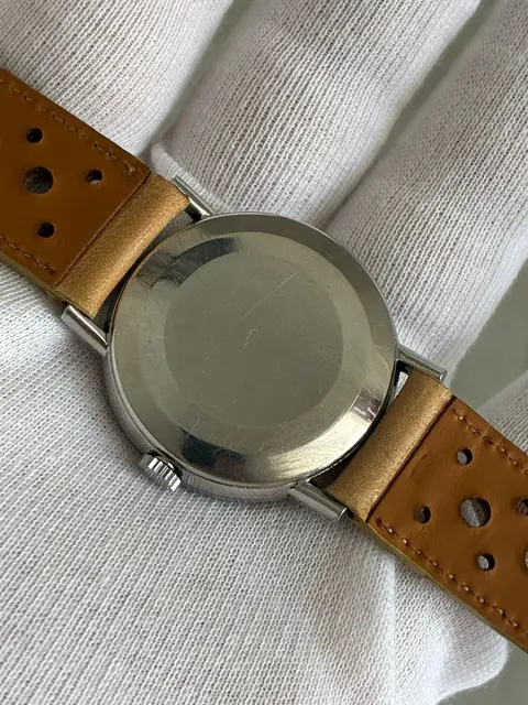 Omega automático vintage con calibre 565 · foto 3
