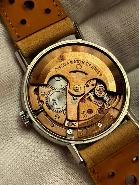 Omega automático vintage con calibre 565 · foto 5