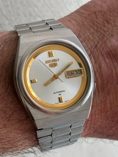Reloj Seiko 5 vintage automático ref. 7009-8970 con armis original · foto 3
