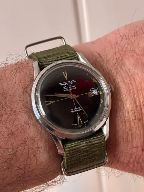Reloj Thermidor De Luxe vintage automático con esfera negra · foto 4