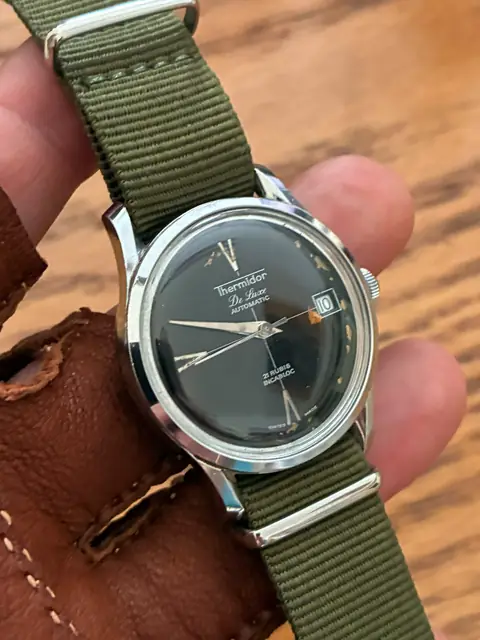 Reloj Thermidor De Luxe vintage automático con esfera negra · foto 6