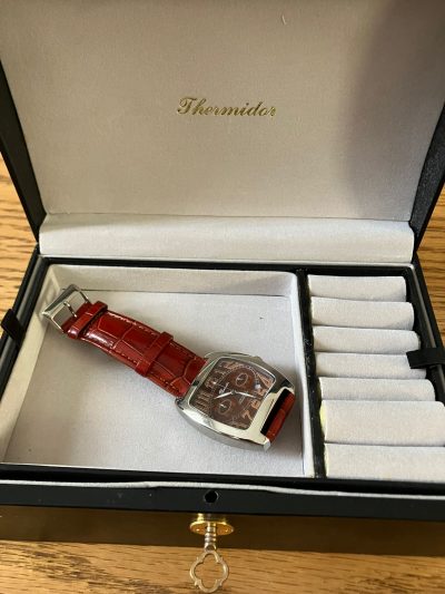 Reloj THERMIDOR Quartz crono con estuche a estrenar por cierre de relojería