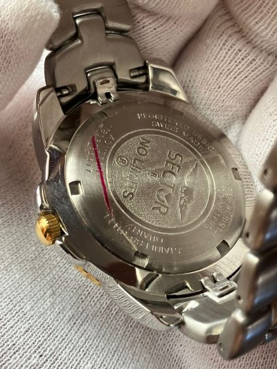 Reloj Sector suizo, marcaba 300 euros, de antiguo stock de relojería. - Imagen 2
