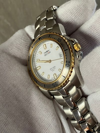 Reloj Sector suizo, marcaba 300 euros, de antiguo stock de relojería. - Imagen 3