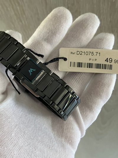 Reloj DUWARD con garantía sin sellar a estrenar por cierre de relojería - Imagen 3