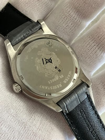 Reloj DUWARD marca 90 euros con estuche y garantía sin sellar, cierre de relojería - Imagen 3