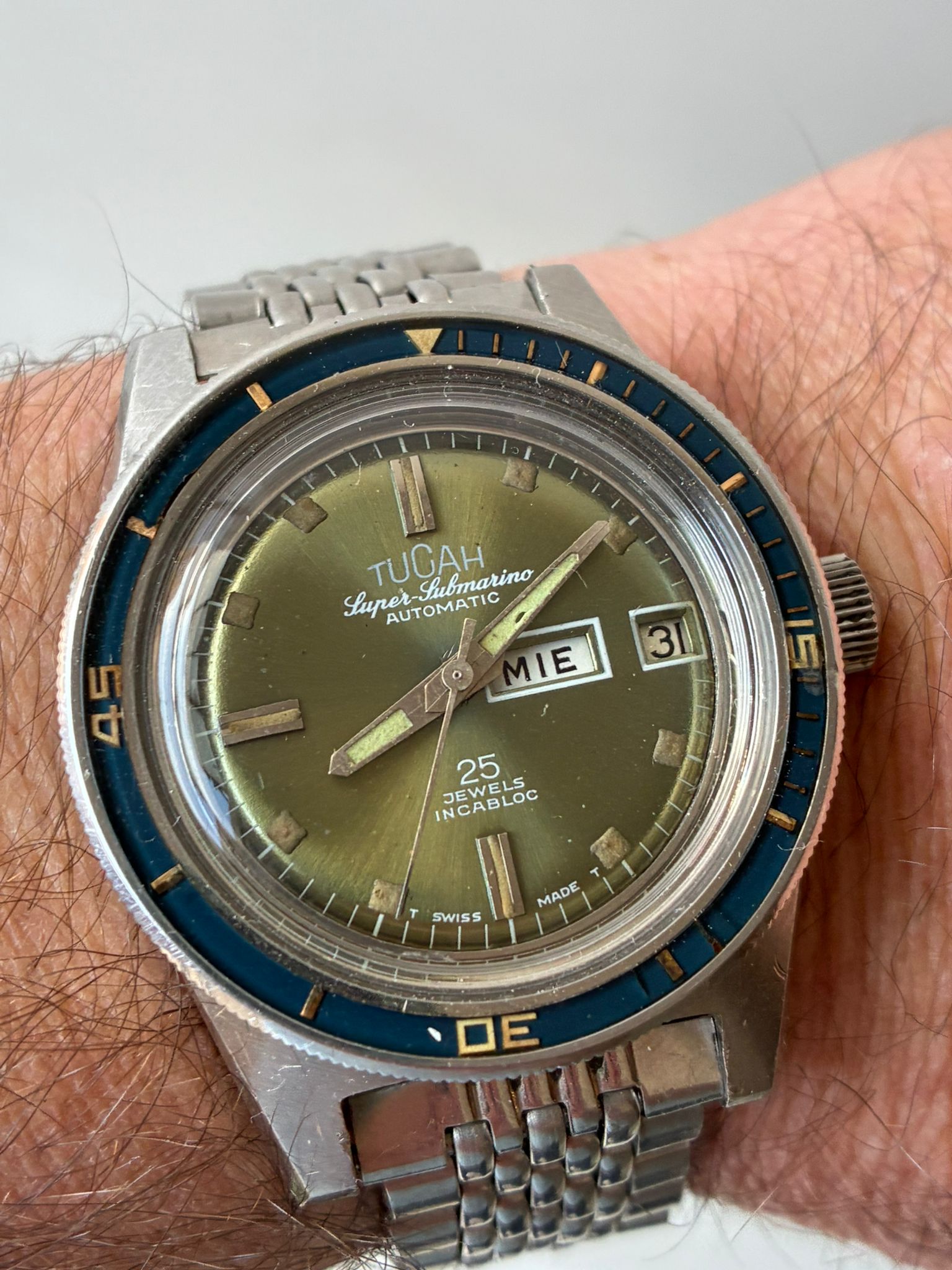 Reloj diver automático TUCAH bisel baquelita y corona roscada