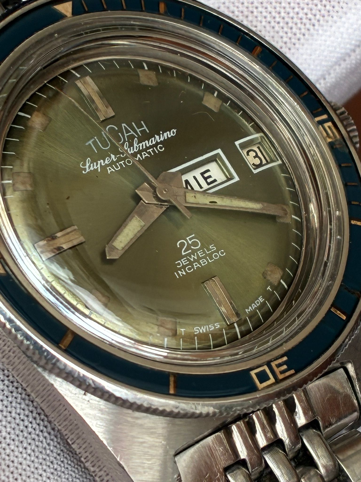 Reloj diver automático TUCAH bisel baquelita y corona roscada - Imagen 2