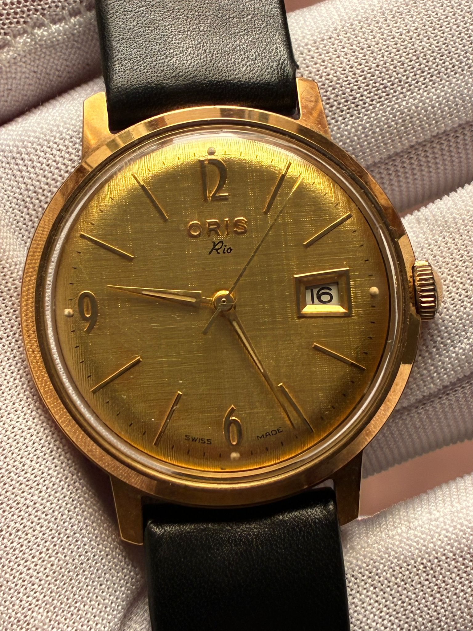 Reloj oris de cuerda NOS esfera texturizada