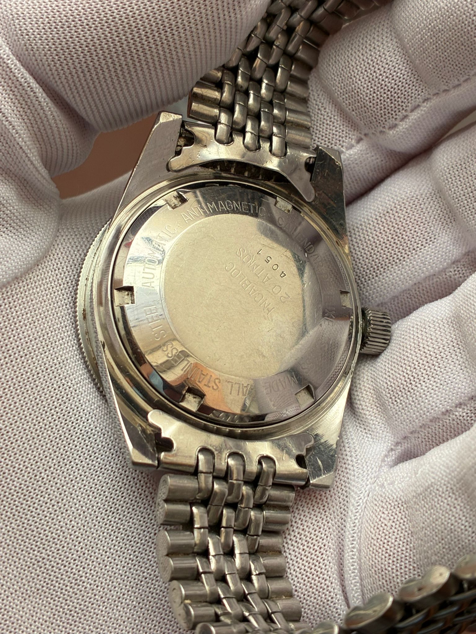 Reloj diver automático TUCAH bisel baquelita y corona roscada - Imagen 5