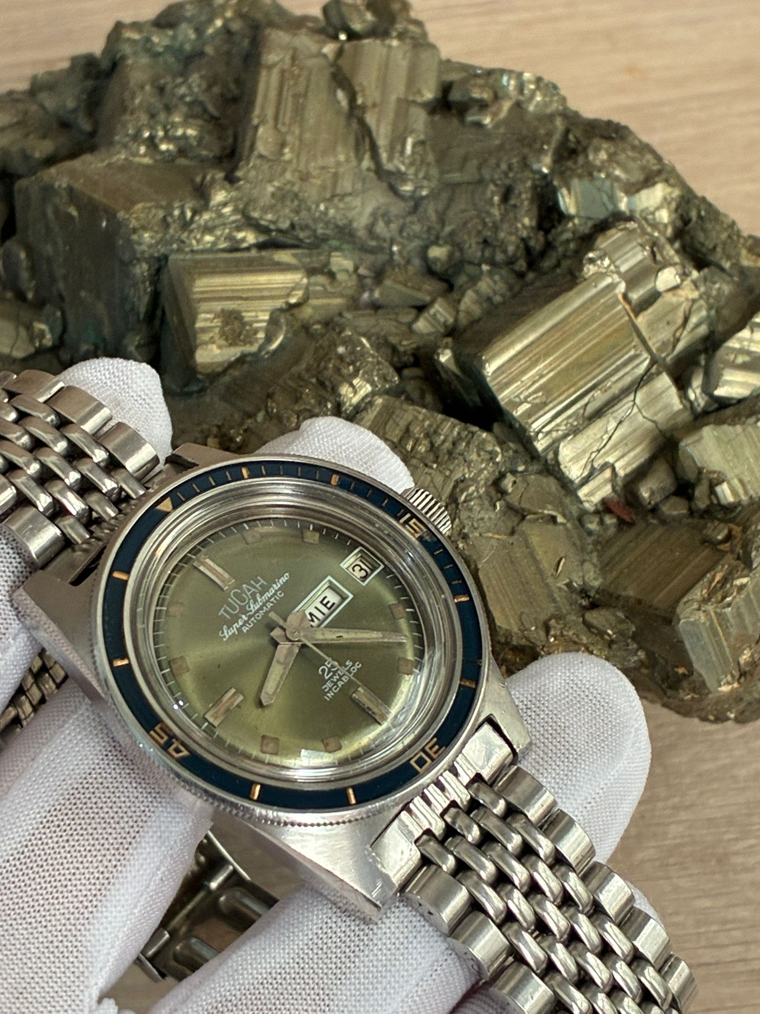 Reloj diver automático TUCAH bisel baquelita y corona roscada - Imagen 6