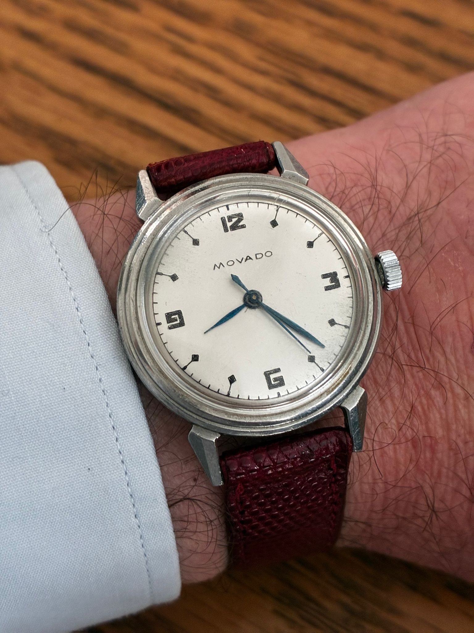 Reloj movado bumper automático años 40