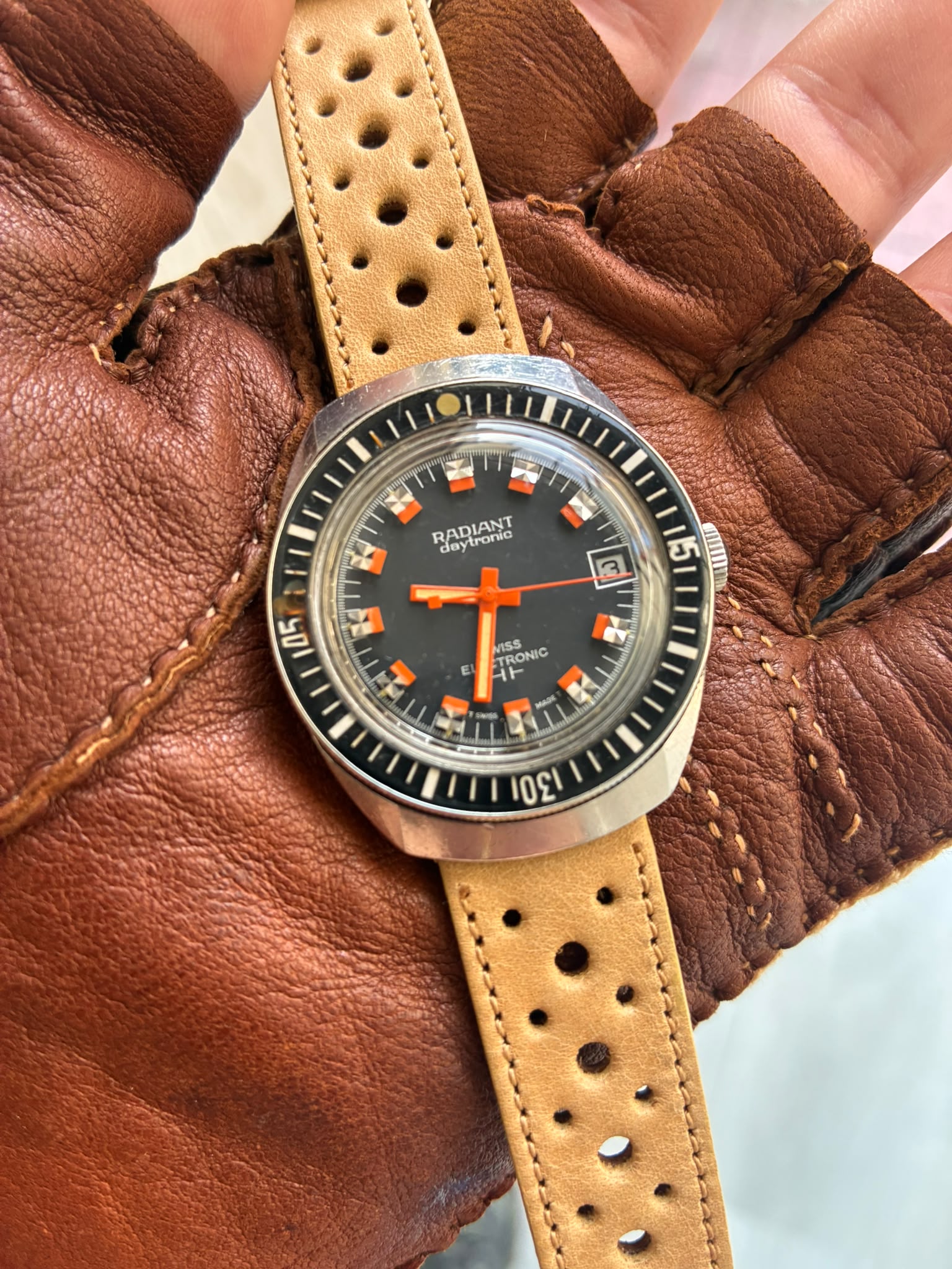 Reloj diver Radiant electrónic bisel de baquelita - Imagen 5