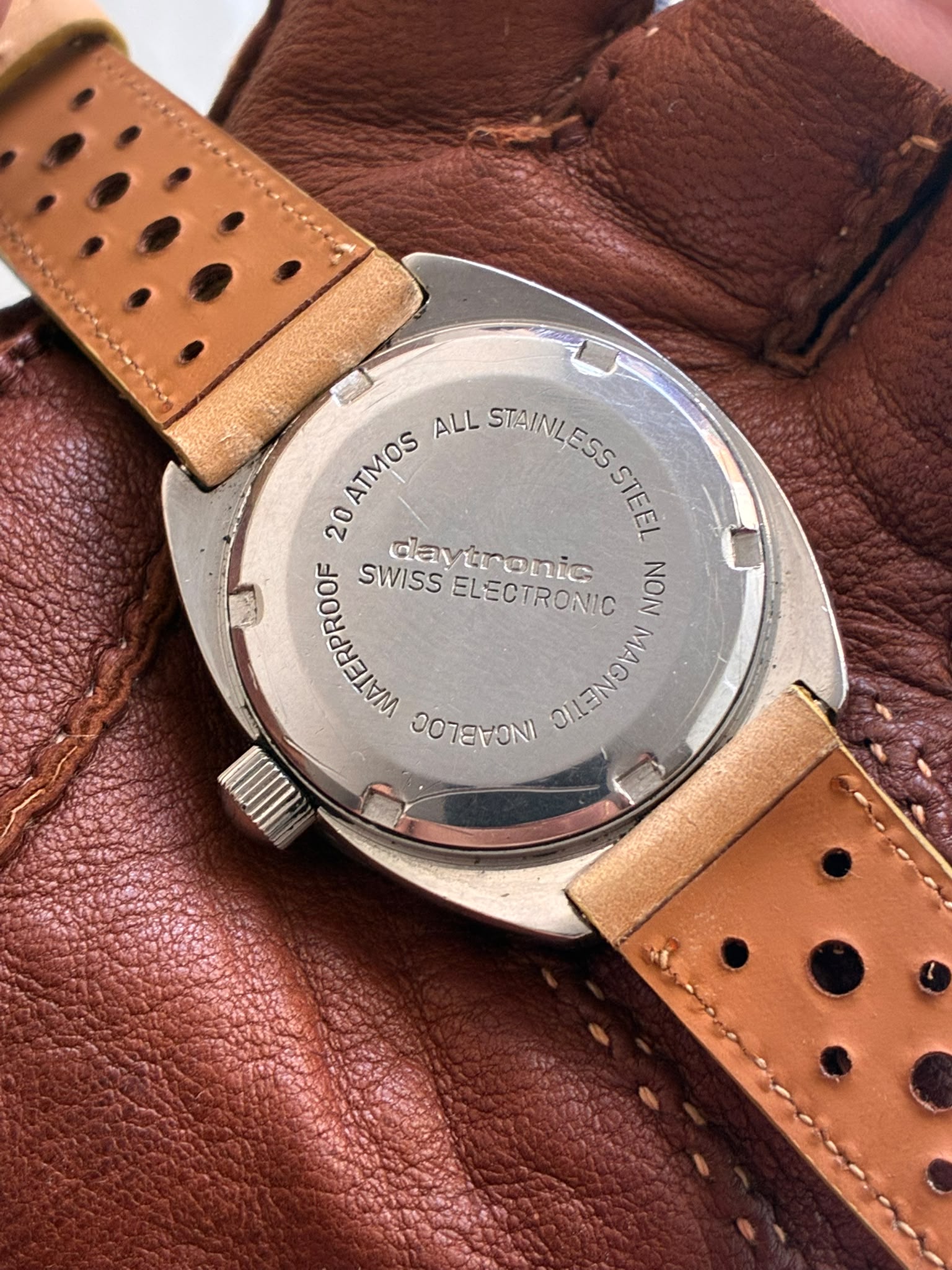 Reloj diver Radiant electrónic bisel de baquelita - Imagen 6